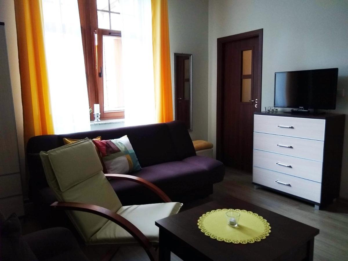 Apartament Jozefinka Apartment Шклярска Поремба Екстериор снимка
